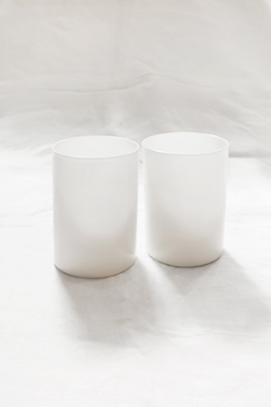 Yali Tall White Glass Cup – Makie - Main