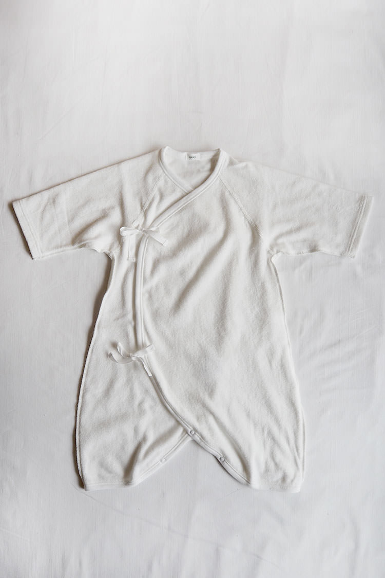 Baby kimono onesie for 6 month old by Makie "Pile Hadagi 6m" in white