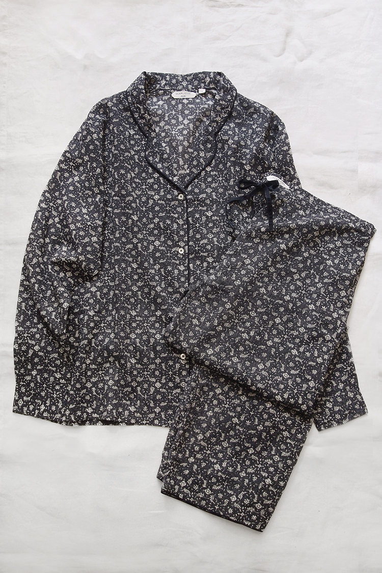 Scarlette Ateliers, Pajamas - Navy Flower