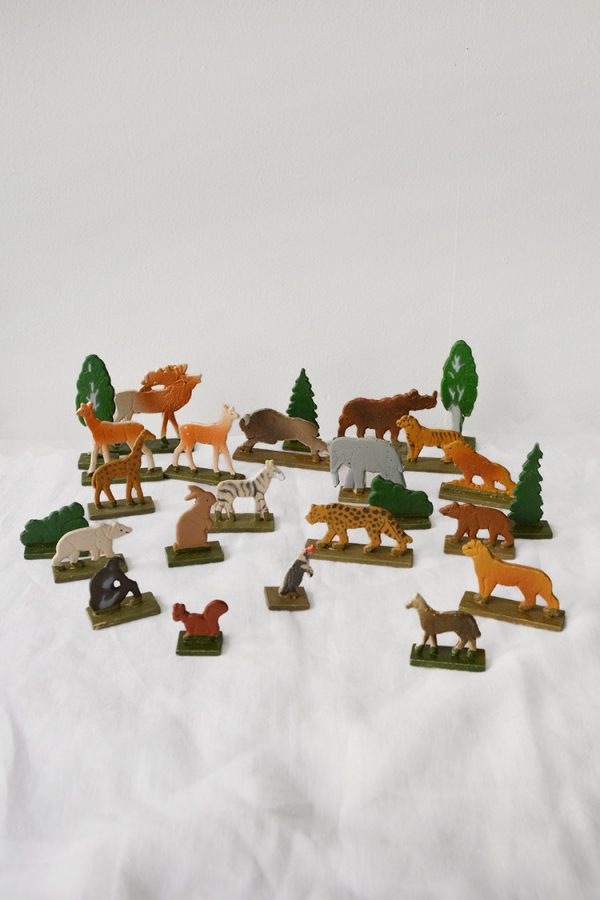 Vintage Wooden Animal Figurines - MAKIE