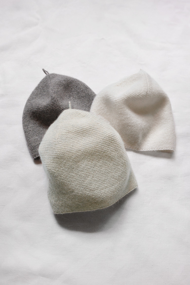 Cashmere Cap Gema CA2 - Ivory, Gray and Ice