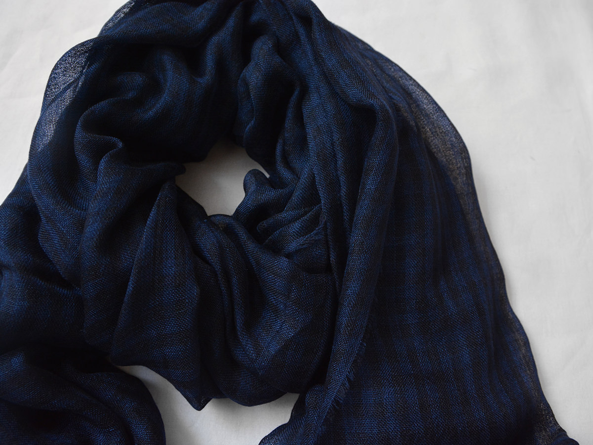 Alonpi, Cashmere Silk Stole Balzac - Navy Check - MAKIE