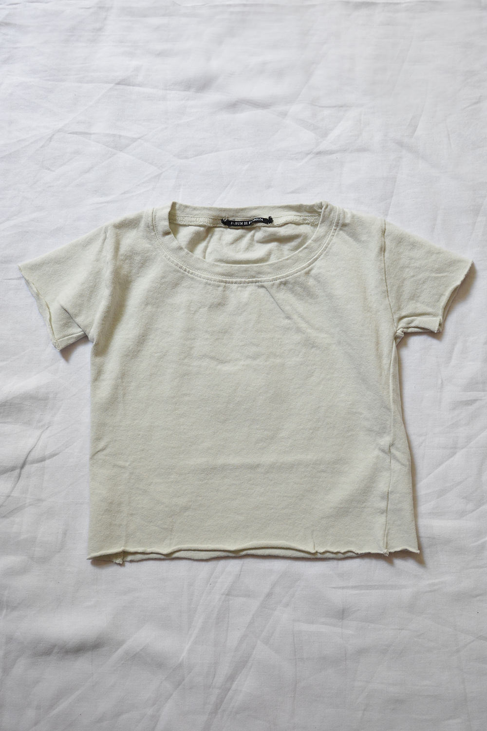 Album di Famiglia T-Shirt - Chalk. Makie. Main.