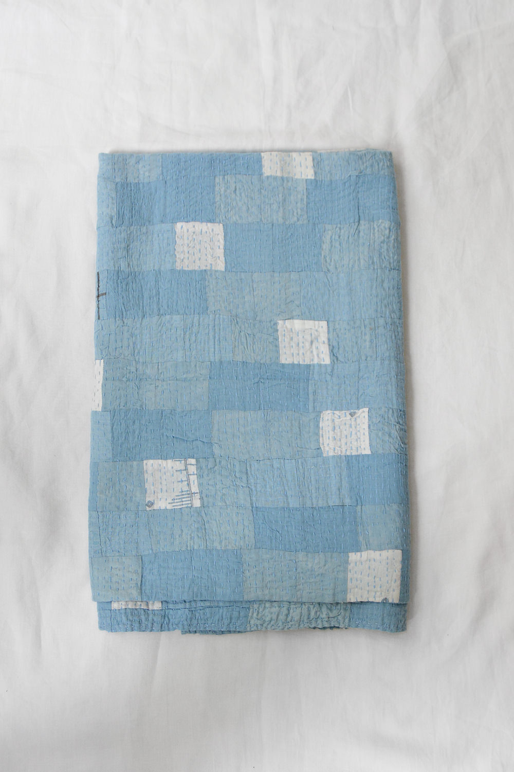 Maku Textiles Quilt Blanket - Blue - Makie. Top