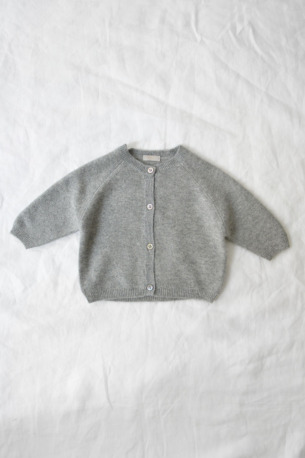 Cashmere Cardigan Gema - Gray - Makie. Top.