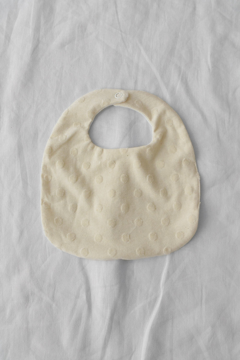 Organic Cotton Bib Mona - Makie. Main.