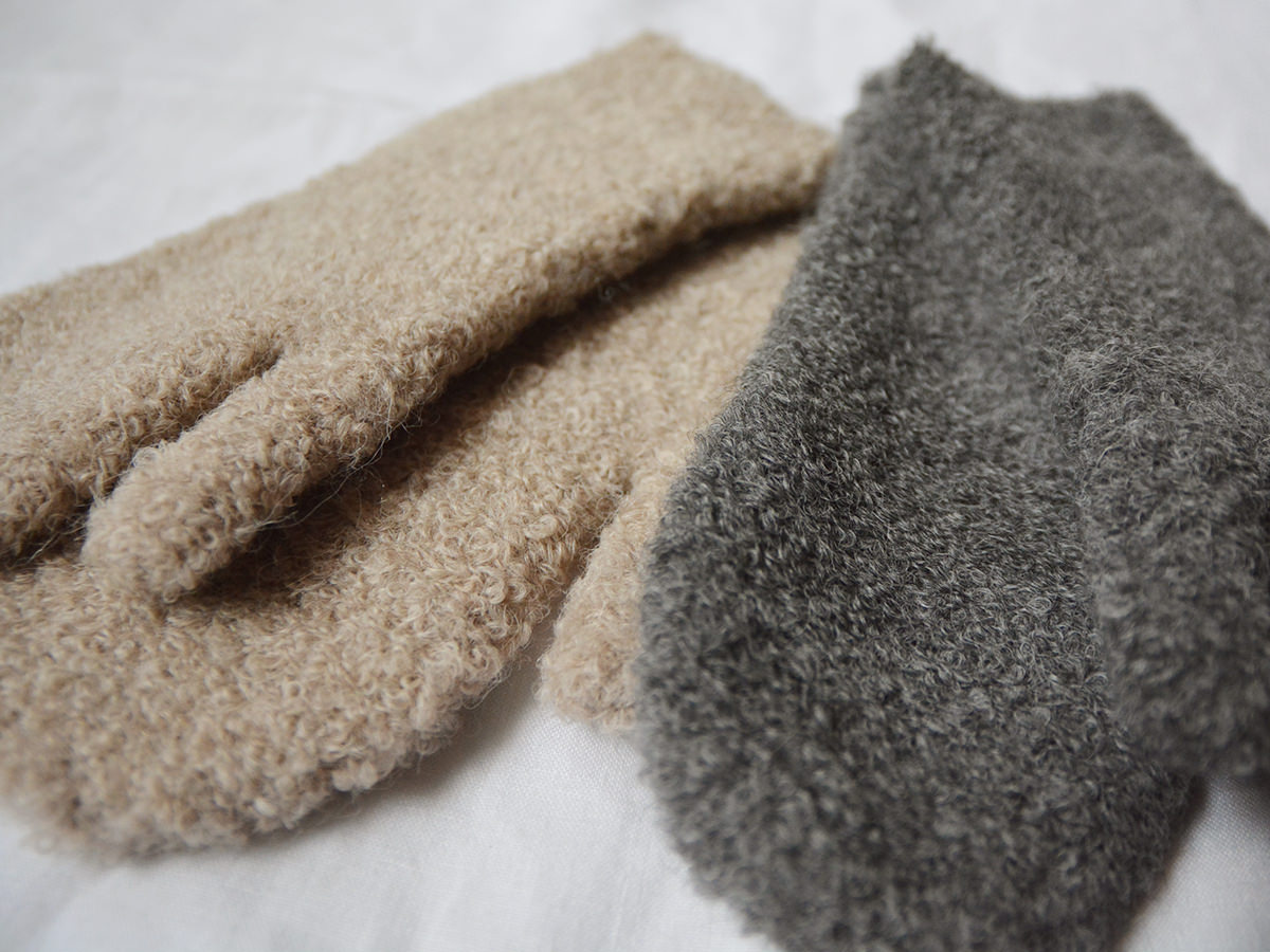 MAKIE, Women's Boucle Mittens