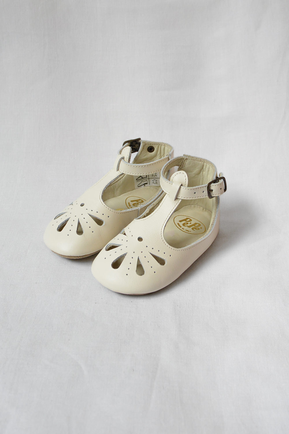 PePe Baby Shoes Mary Jane - Cream. Main.