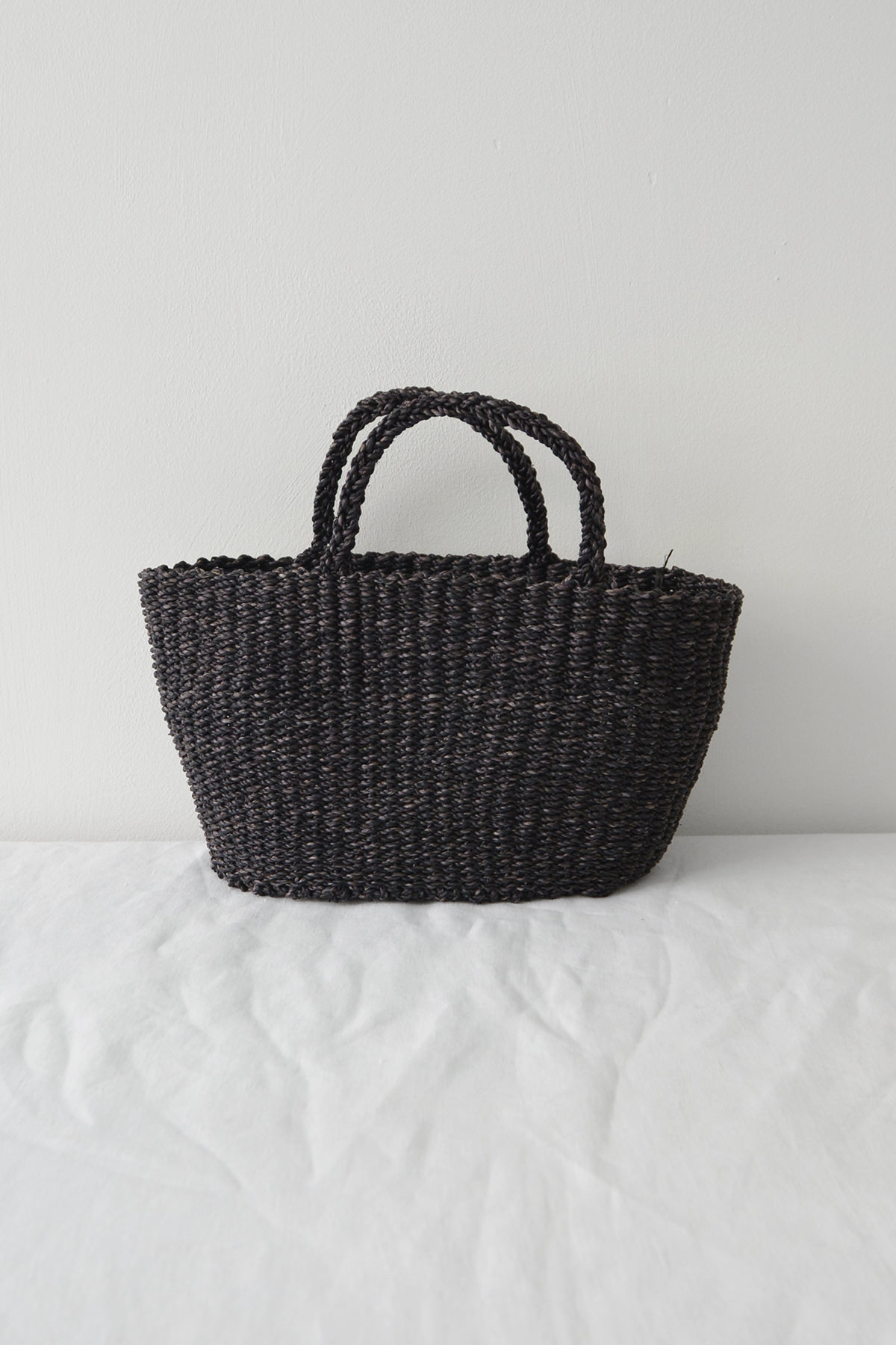 Sophie Digard Paris Small Raffia Tote - Graphite. Makie - main.