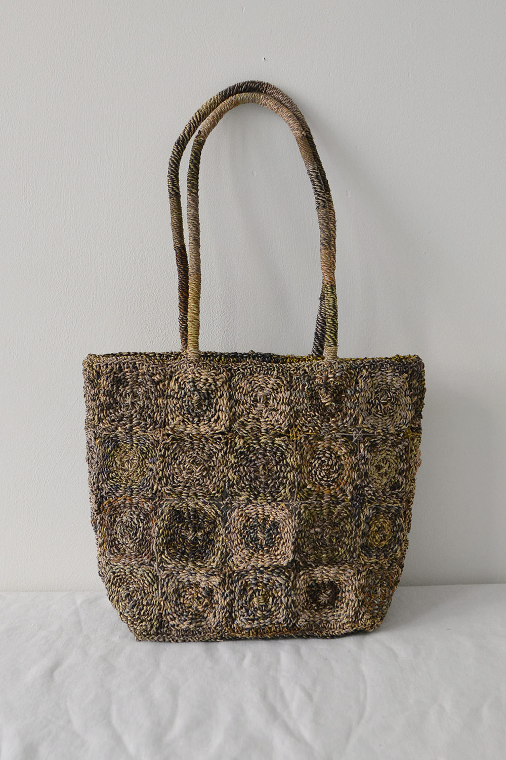 Sophie Digard Small Raffia Mosaic - Moss. Makie - Main.