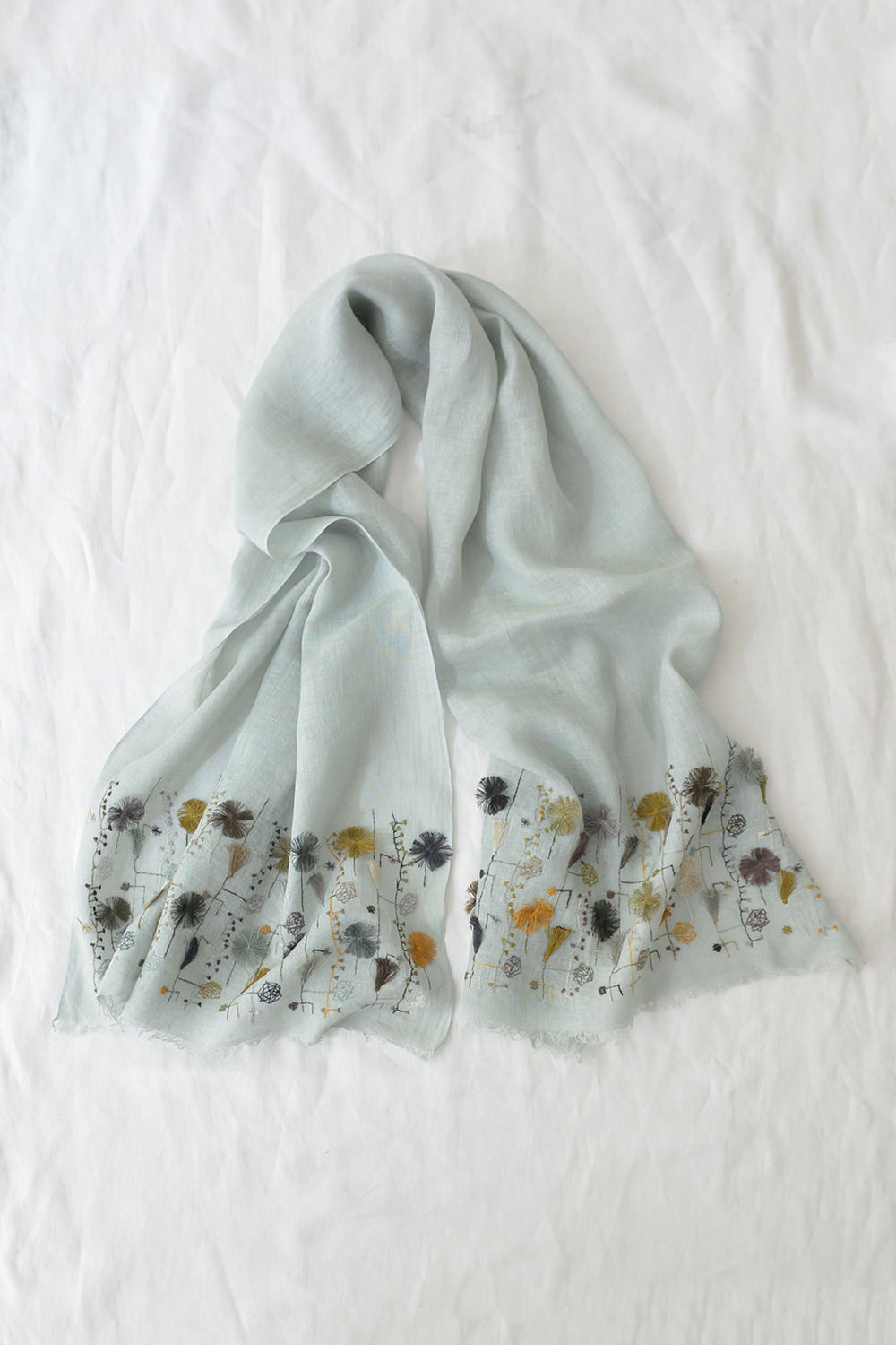 Sophie Digard Linen Stole - Skylight Wildflower. Makie main.