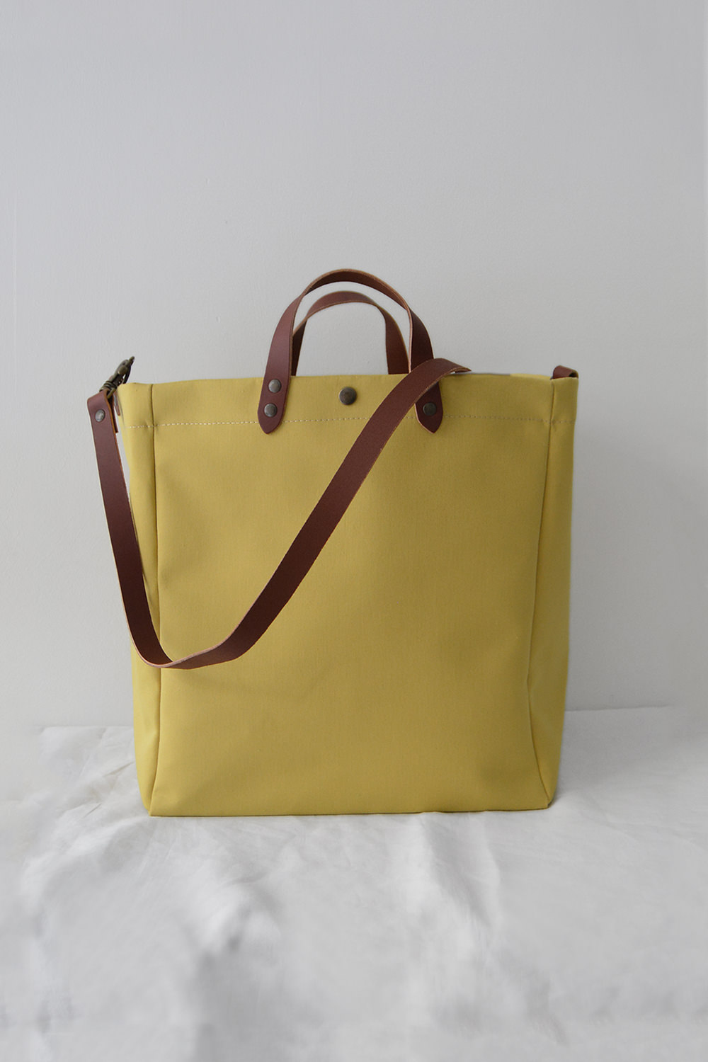 Tampico Beach Bag Small - Yuzu - Makie. Main.