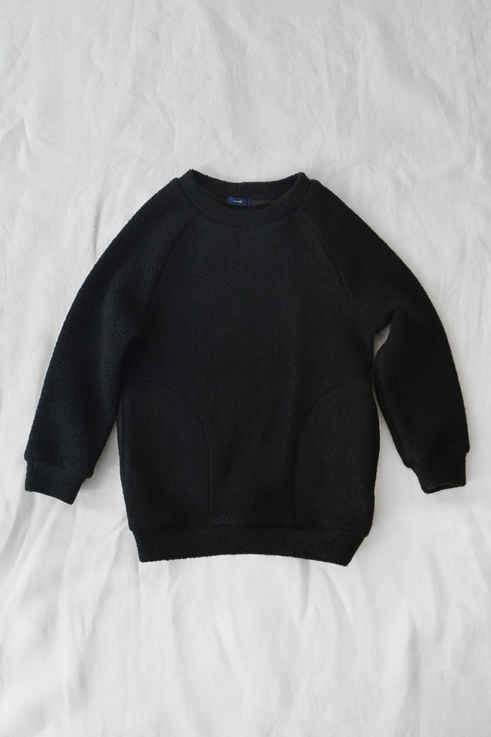 Pullover North - Black - Makie. Main.