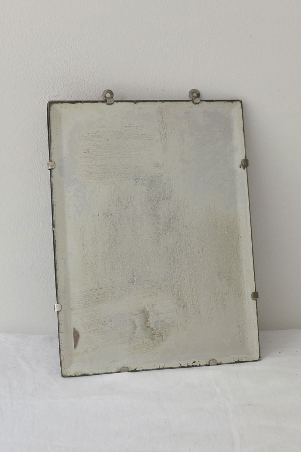 Vintage Mirror Top Picture