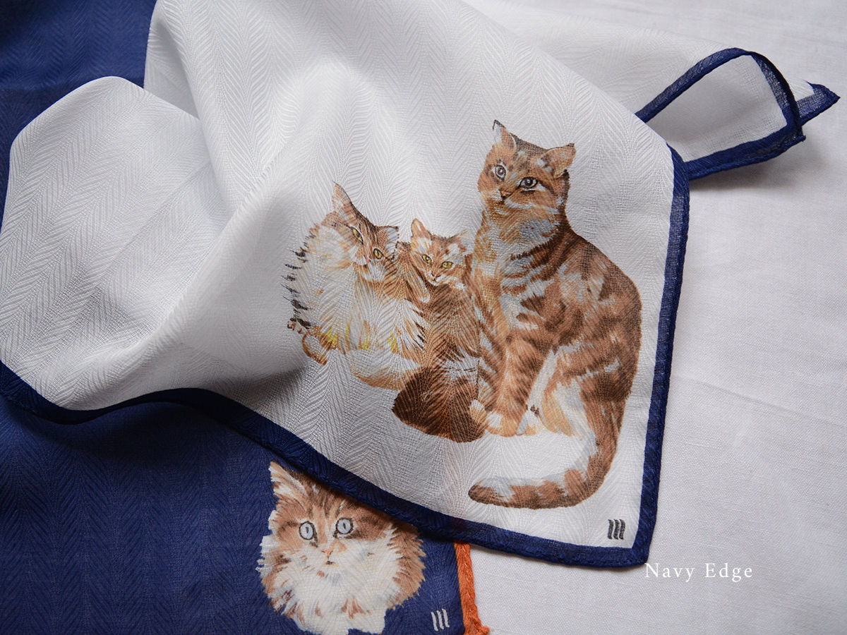 MAKIE, Handkerchief Cat - MAKIE