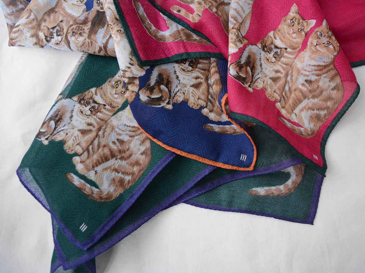 Handkerchief Cat - MAKIE