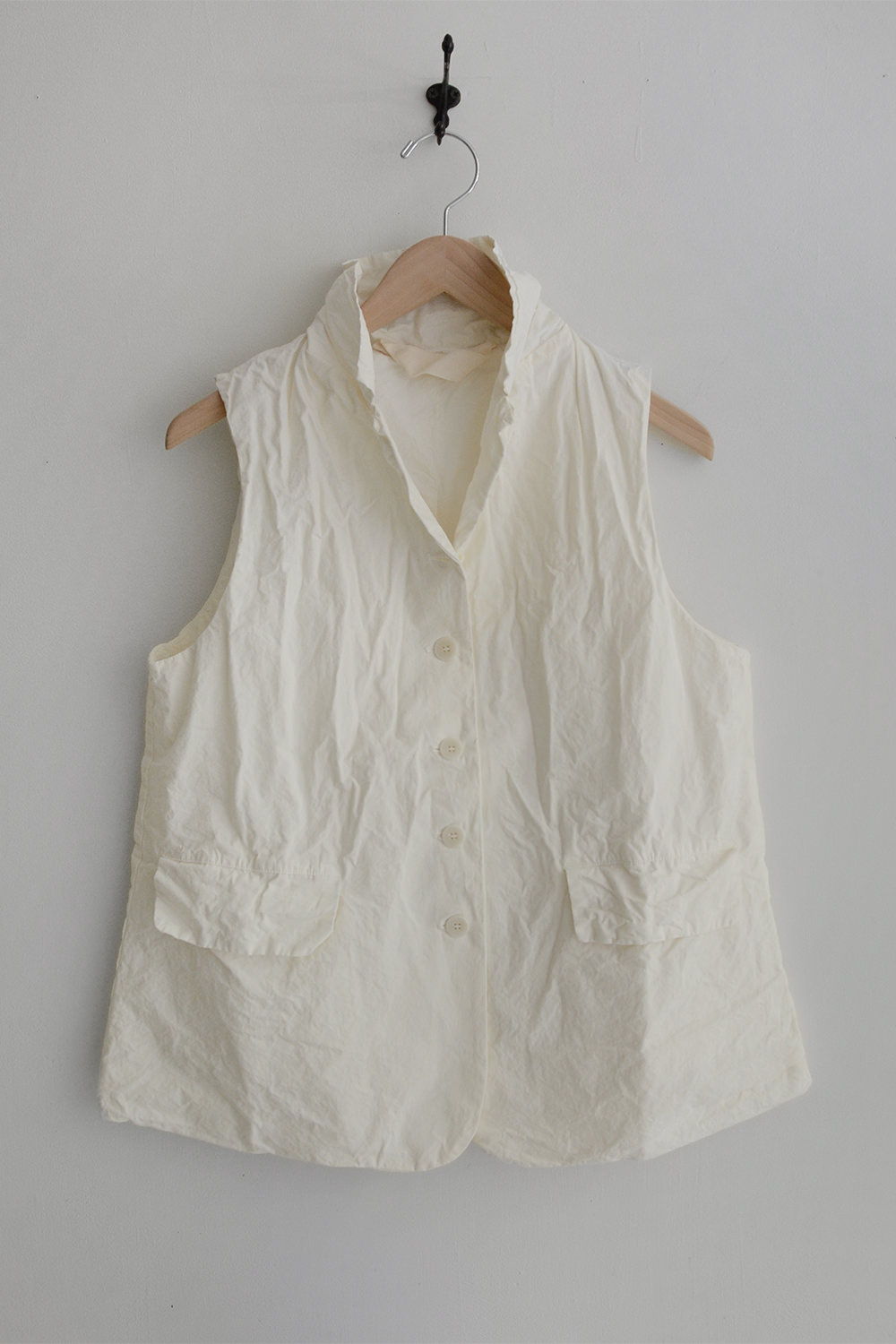 album di famiglia sleeveless blazer milk top picture