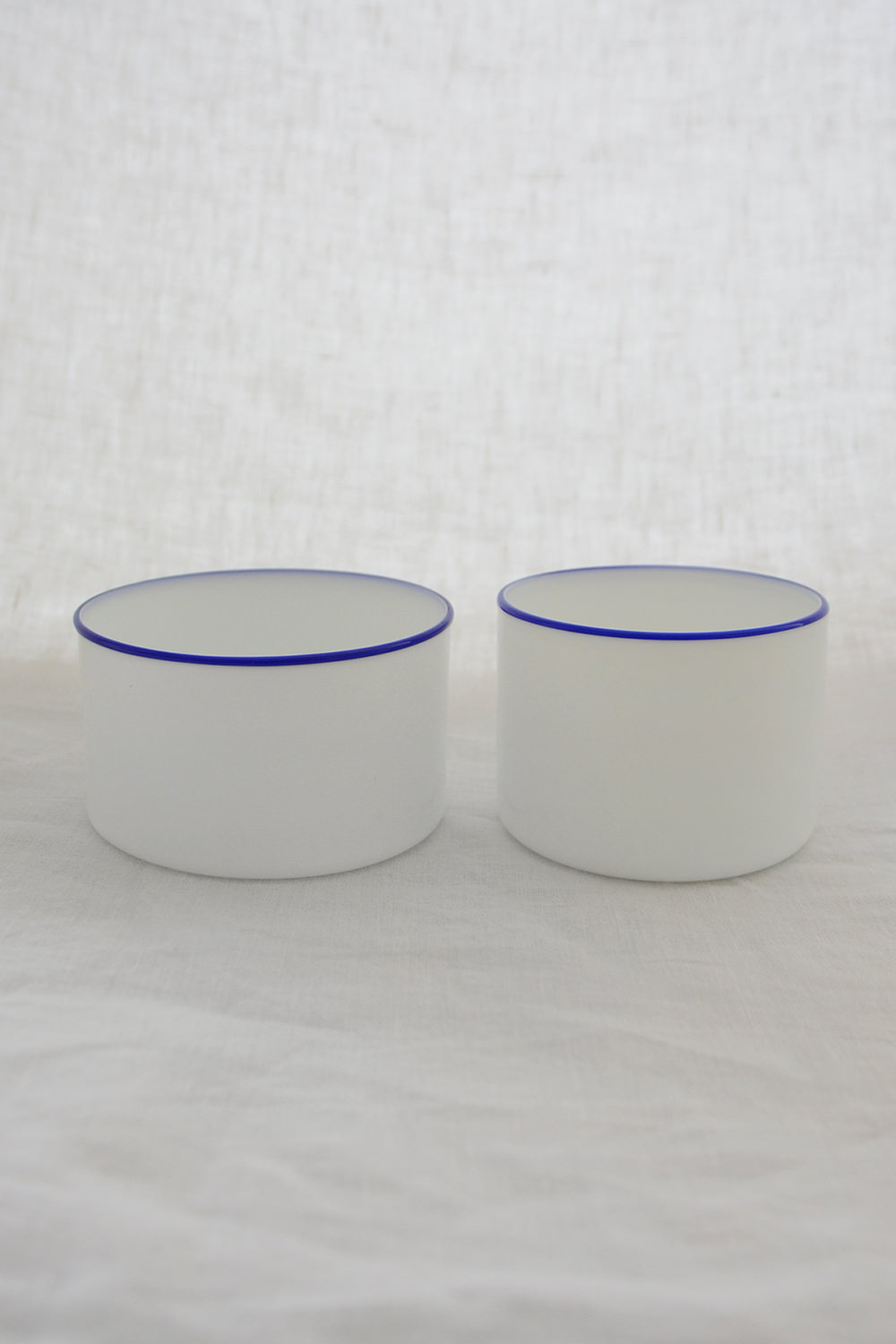 yali murano glass white x blue cup top pictures