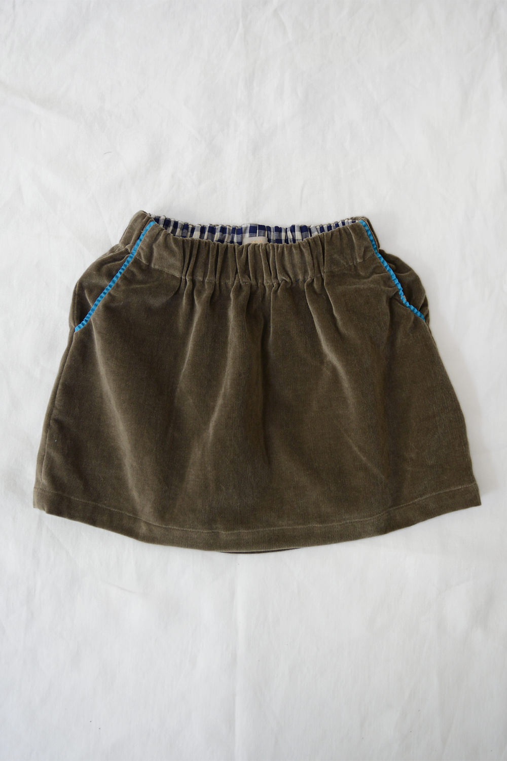 Kid's Velvet Skirt Taupe Top Picture