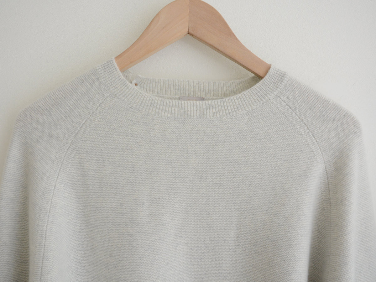 Makie High Grade Cashmere. Back Button Sweater.