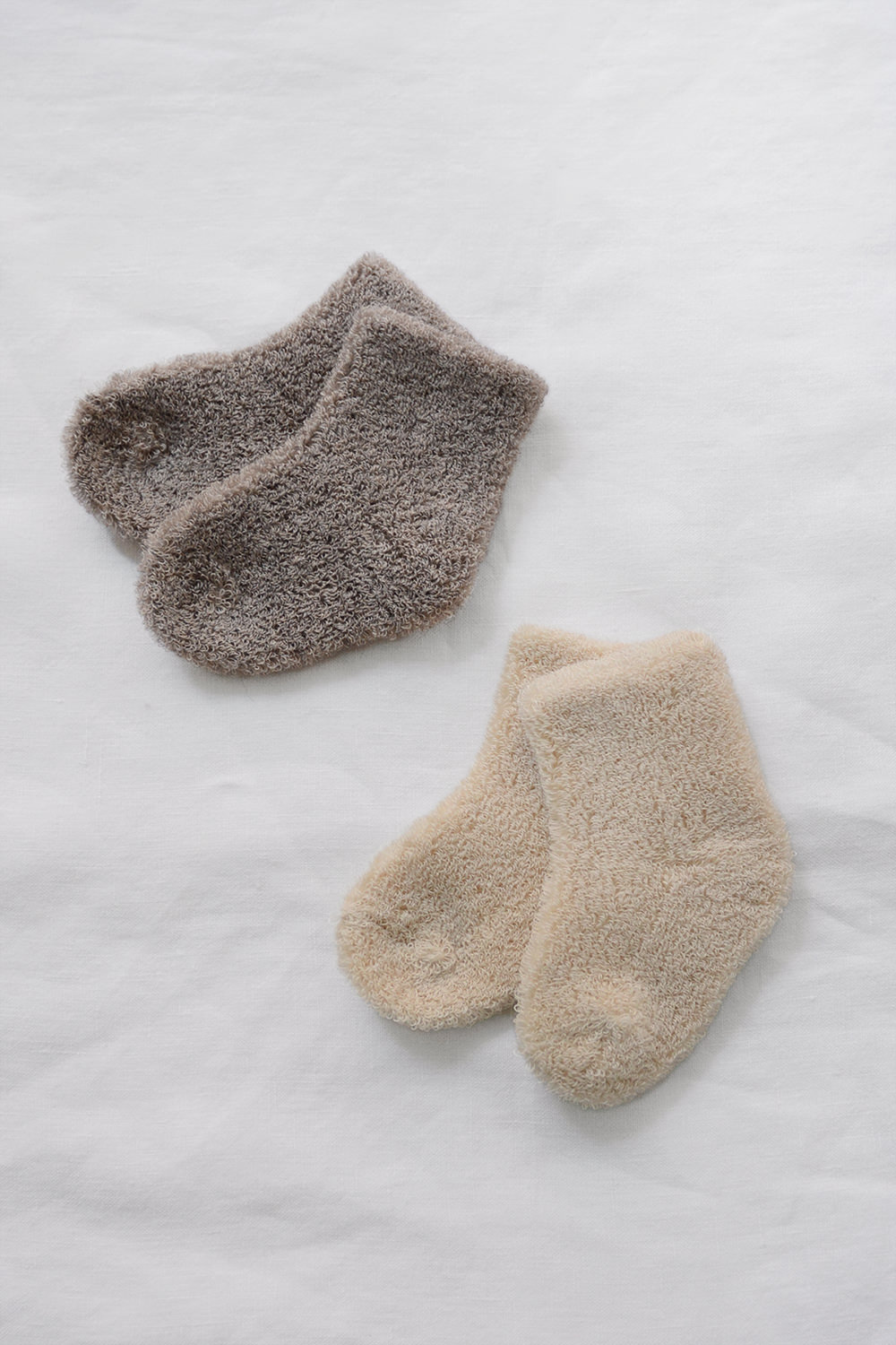 Organic cotton yak blend pile socks top picture.