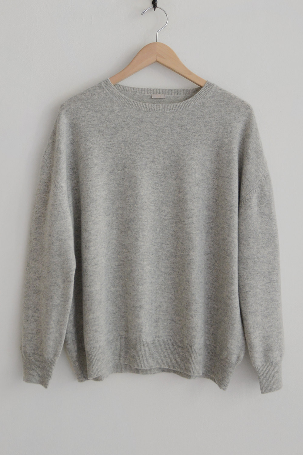 MAKIE Cashmere Crew Neck Sweaters A Top Picture