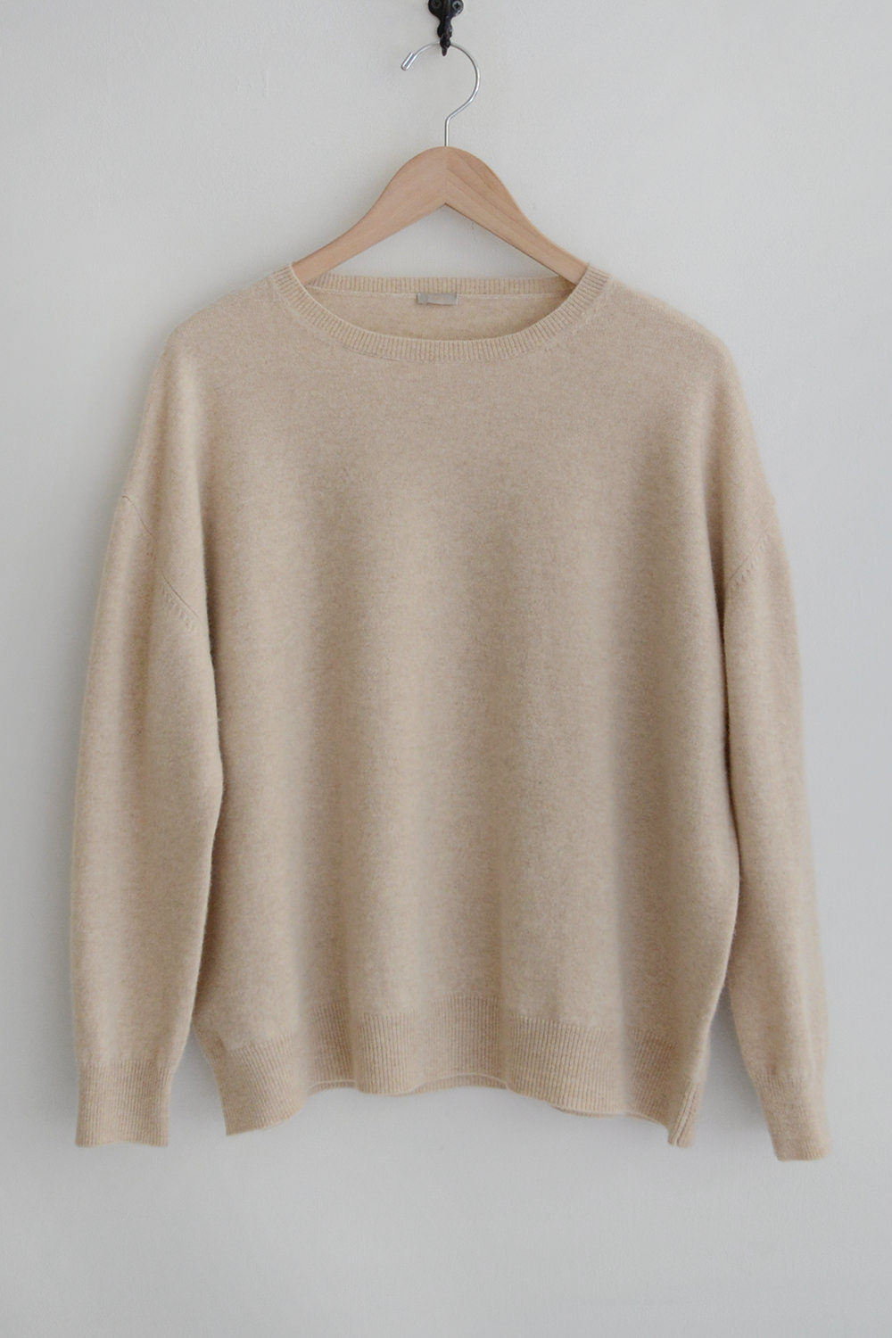 MAKIE Cashmere Crew Neck Sweaters A Top Picture