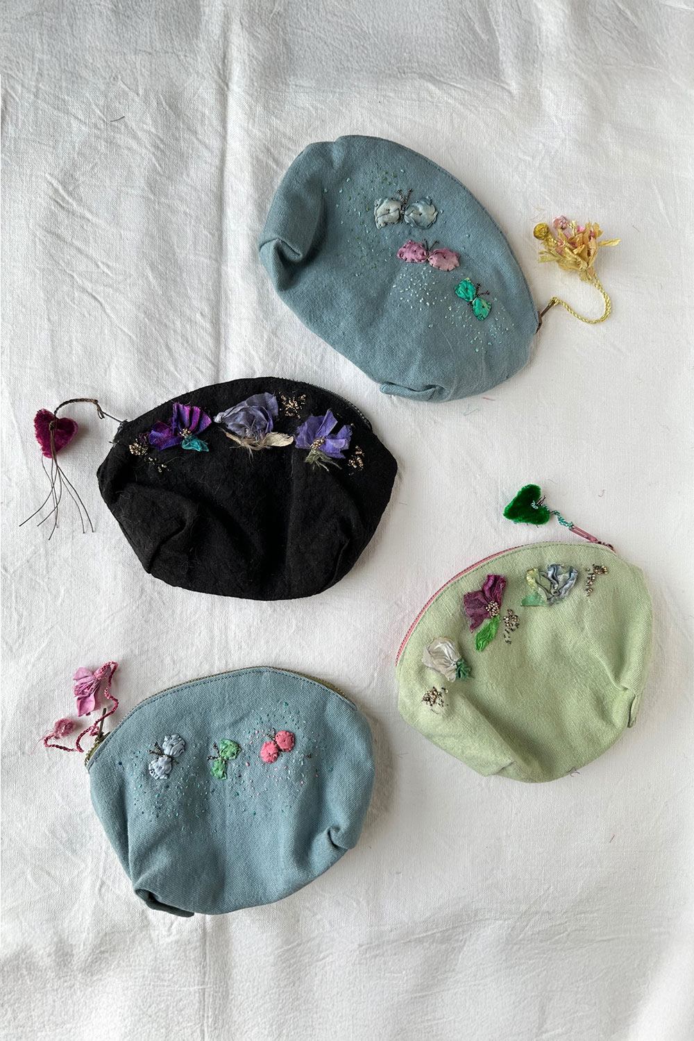 Antonia Rossi, Embroidered Linen Pouch Small - 2025_002