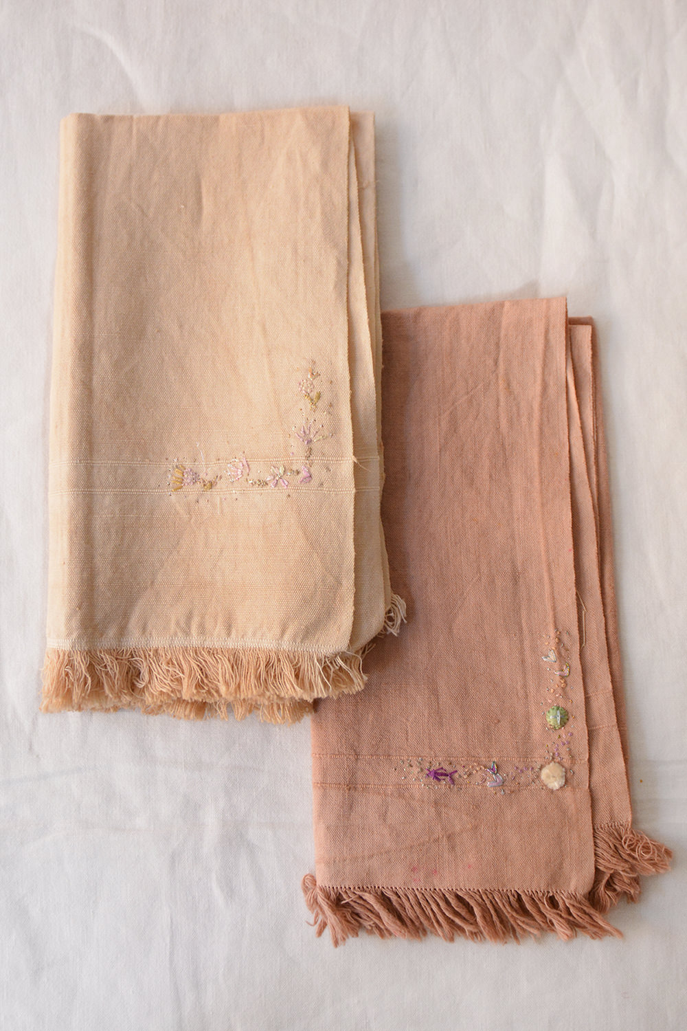 Antonia Rossi, Embroidered Linen Napkins - Peach and Coral