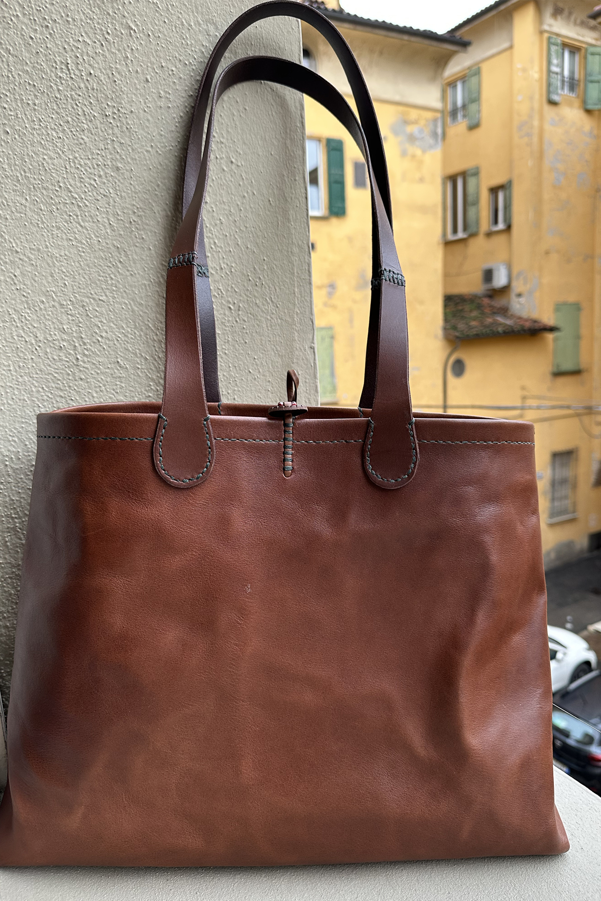 Henri, Tote Bag - Brown x Blue Stitches