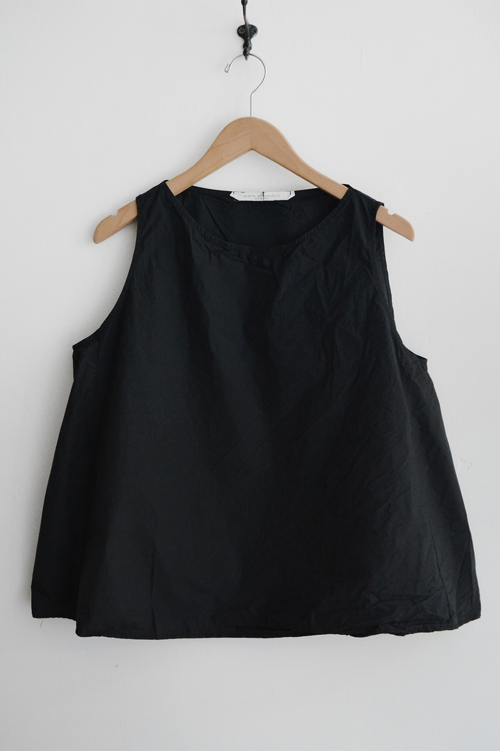 Album di Famiglia, Sleeveless Top TC 1654