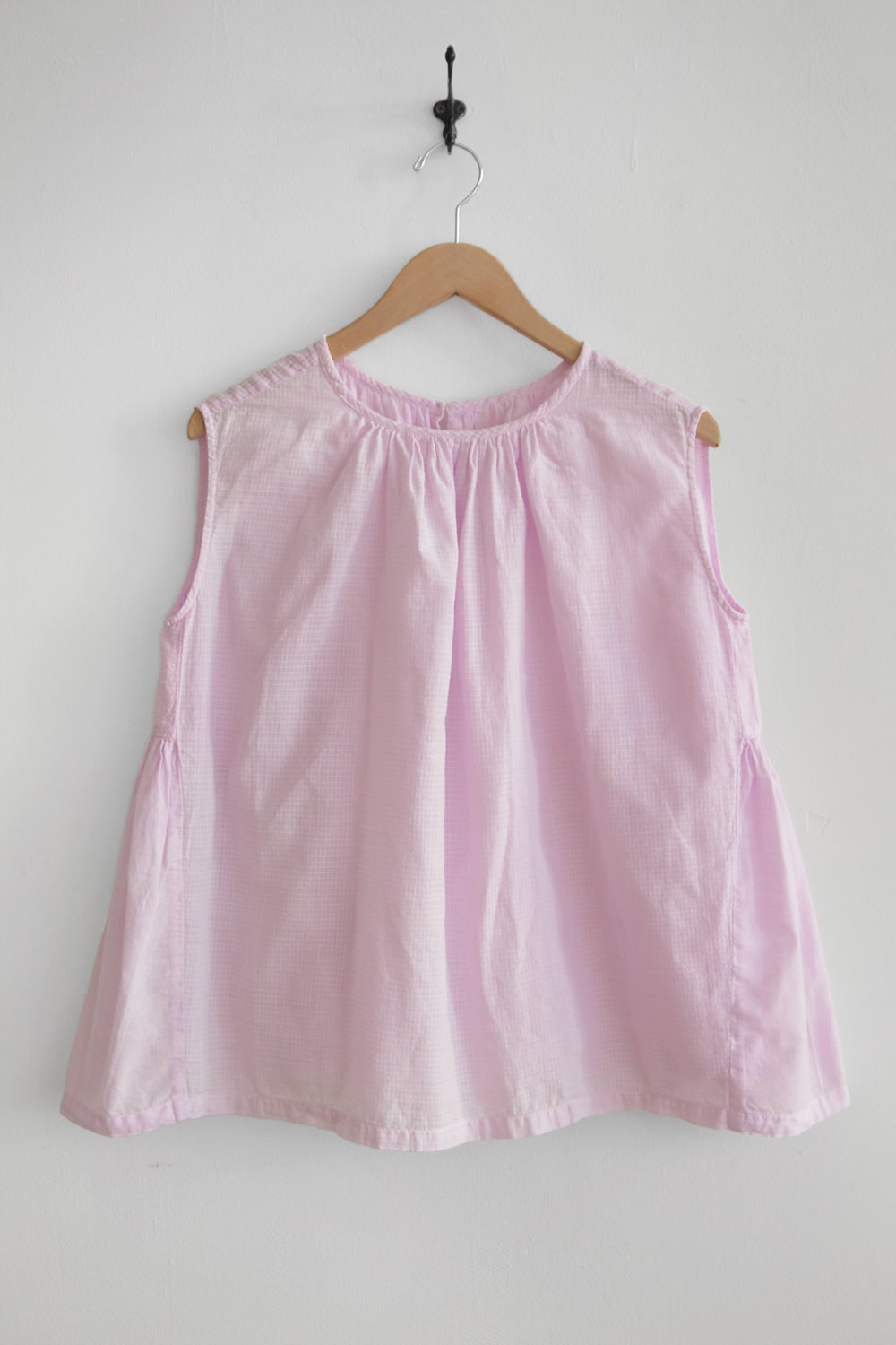 MAKIE, Dyed Sleeveless Blouse Camila - Pearl Pink