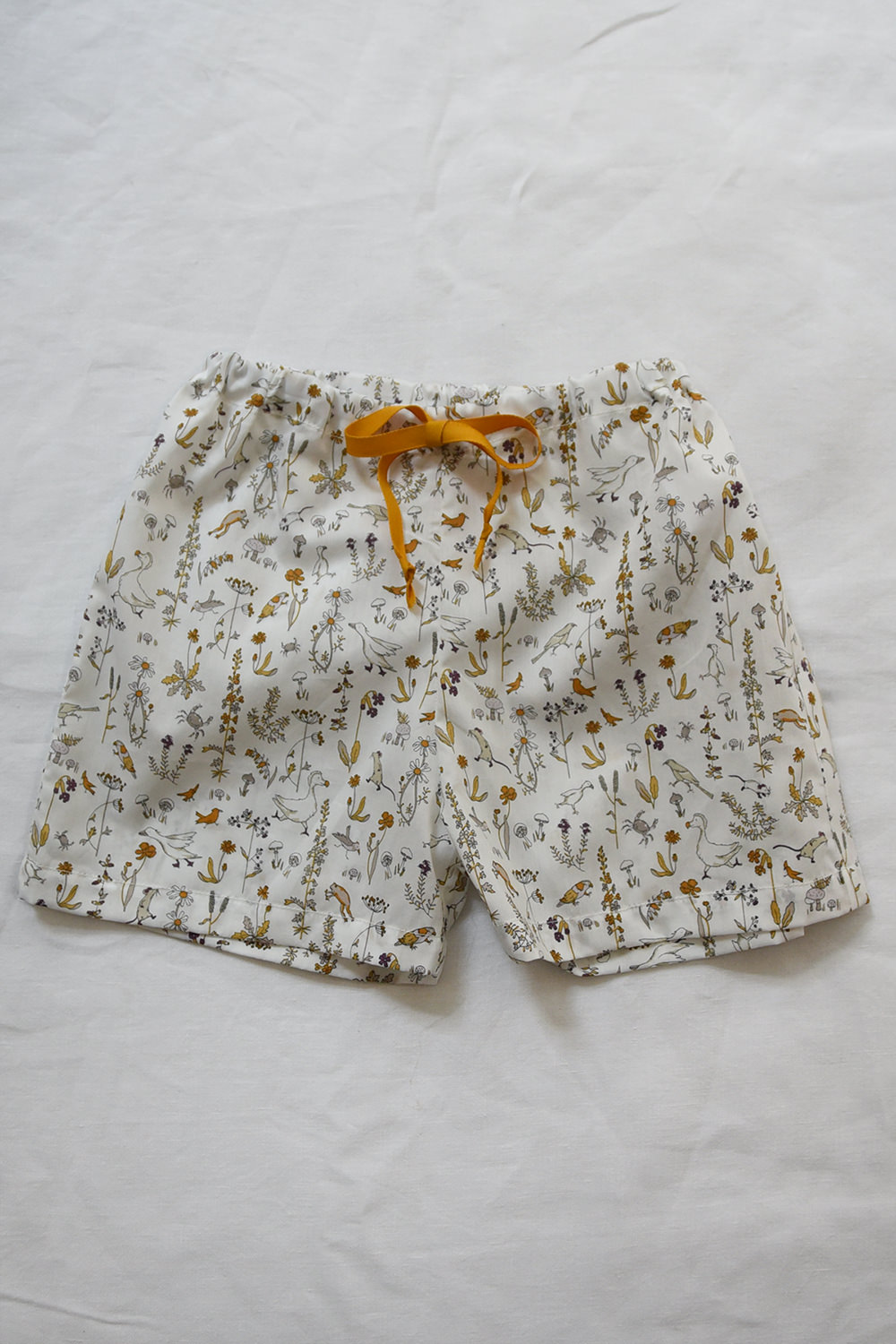 Shorts with Ribbon - Happy Land Camel