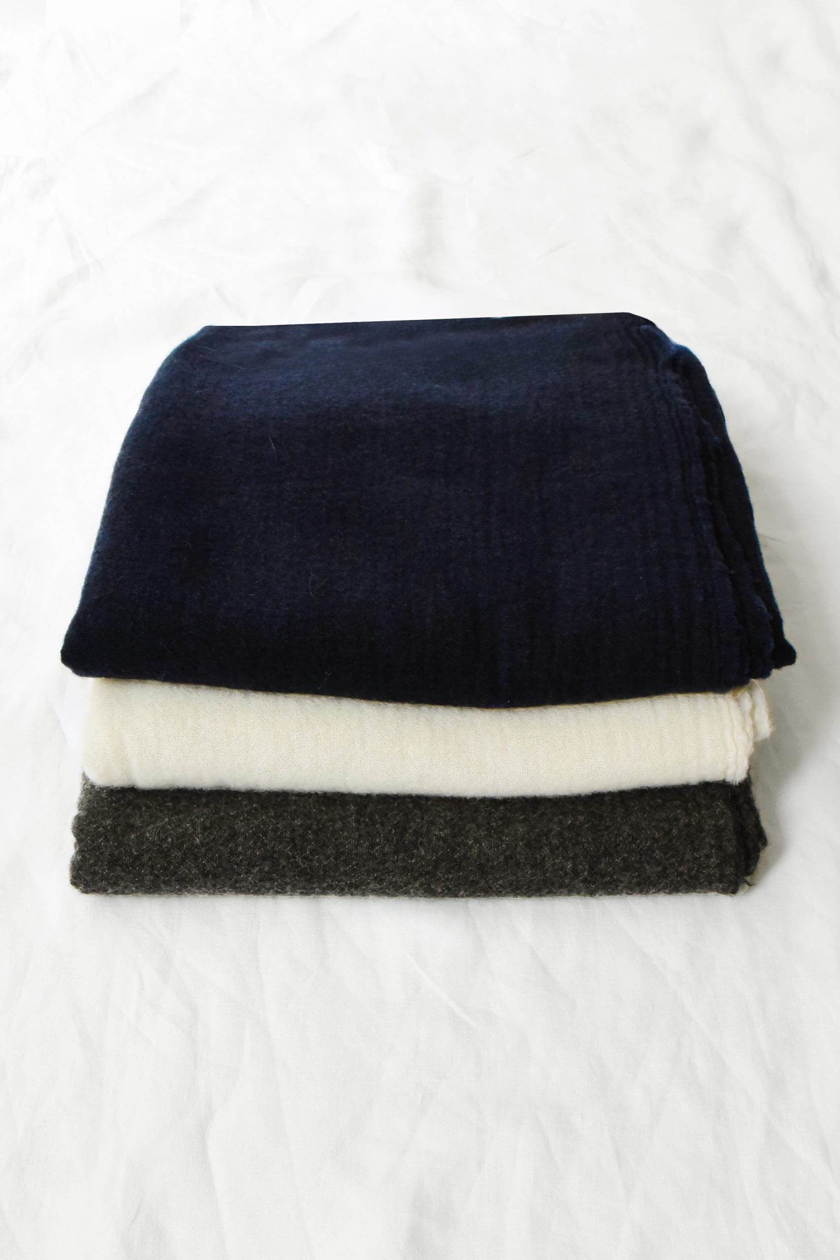 apuntob (a.b), P1921 Cashmere Stole / Scarf - Coffee, Natural and Navy