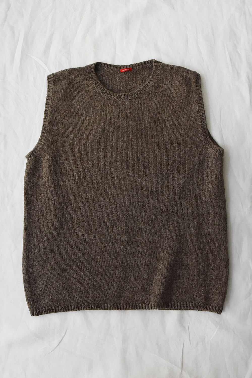 apuntob (a.b), P2009 Cashmere Vest - Walnut