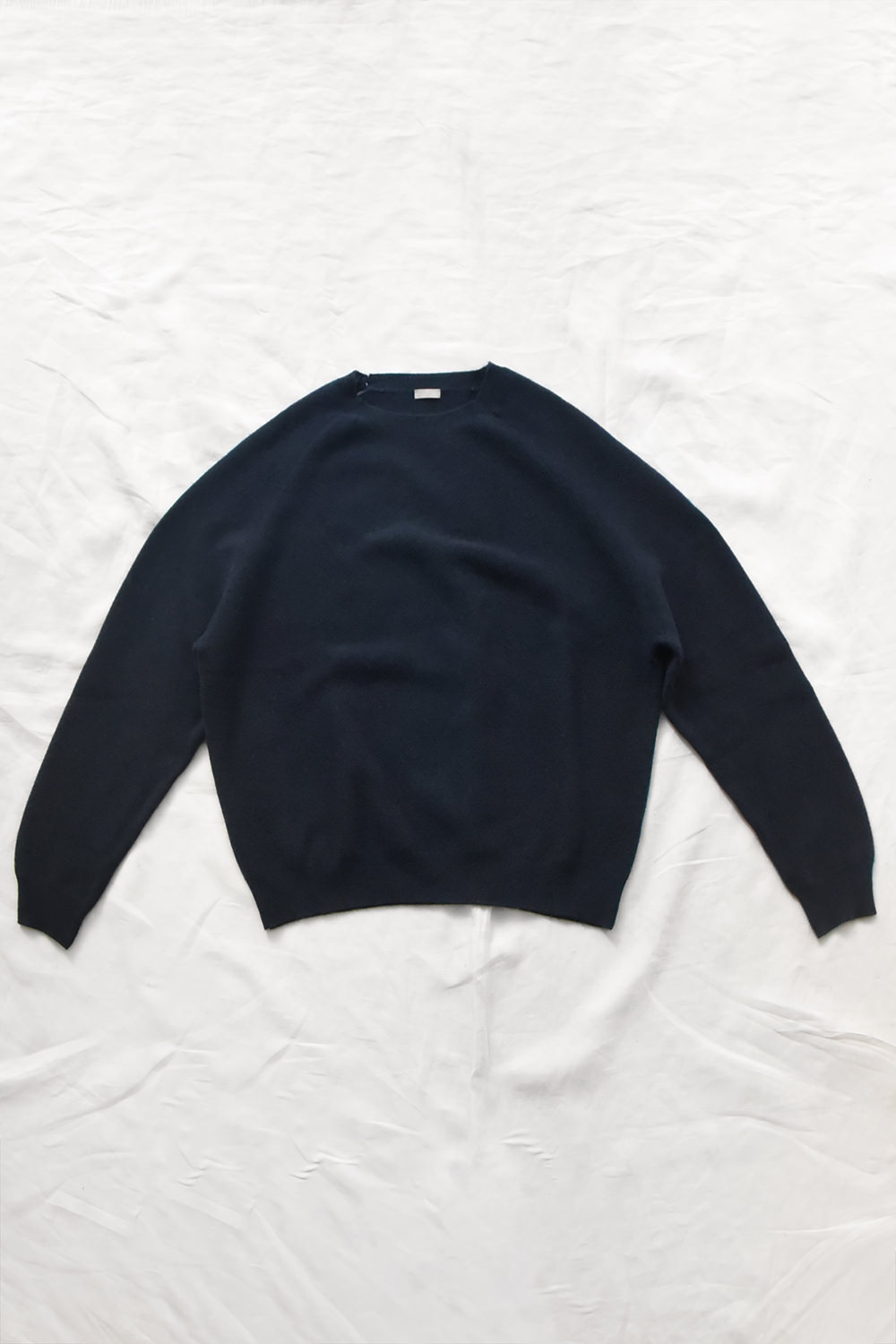 MAKIE, Cashmere Back Button Sweater - Navy