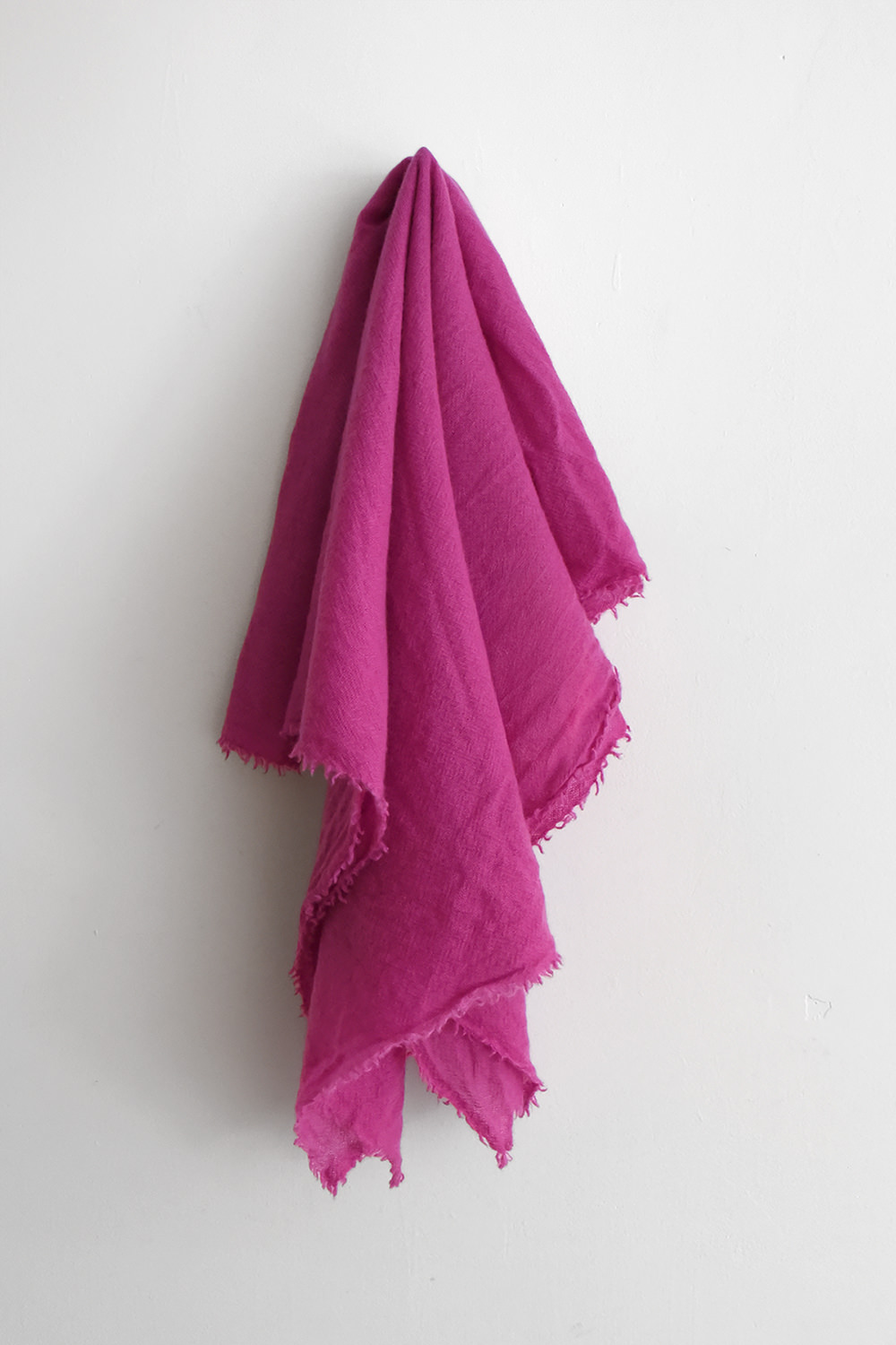 MAKIE, Cashmere Scarf - Raspberry