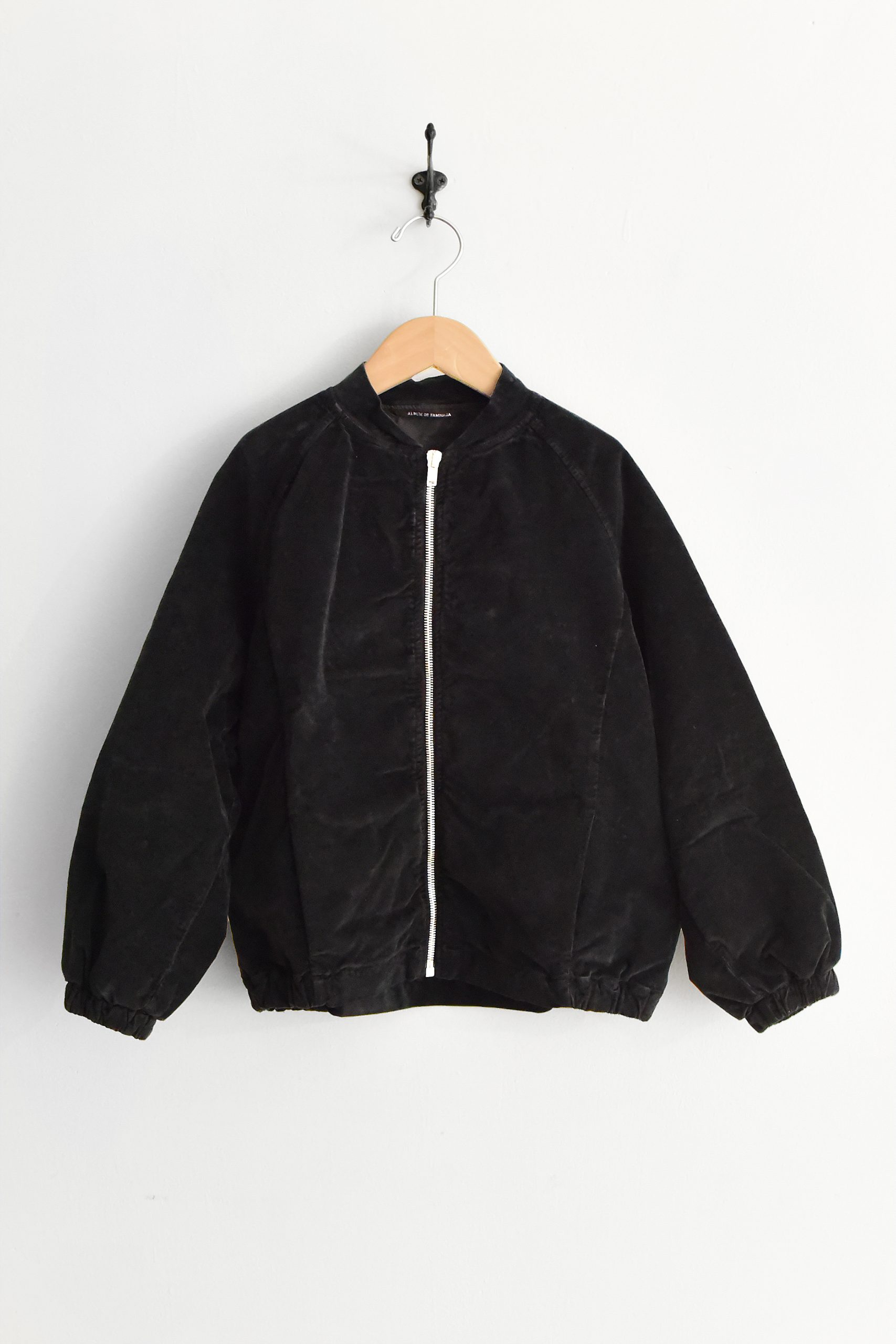album di famiglia kid's velvet bomber jacket black top picture.