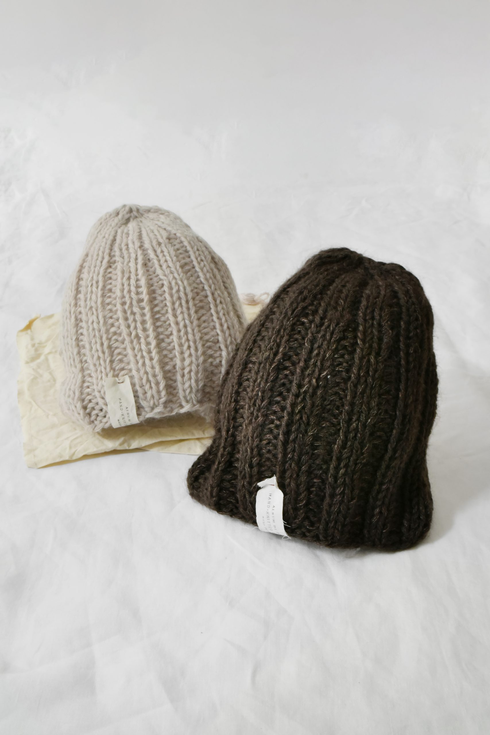 Album di Famiglia, 95_49 Hand Knitted Collection Large Ribbed Hat