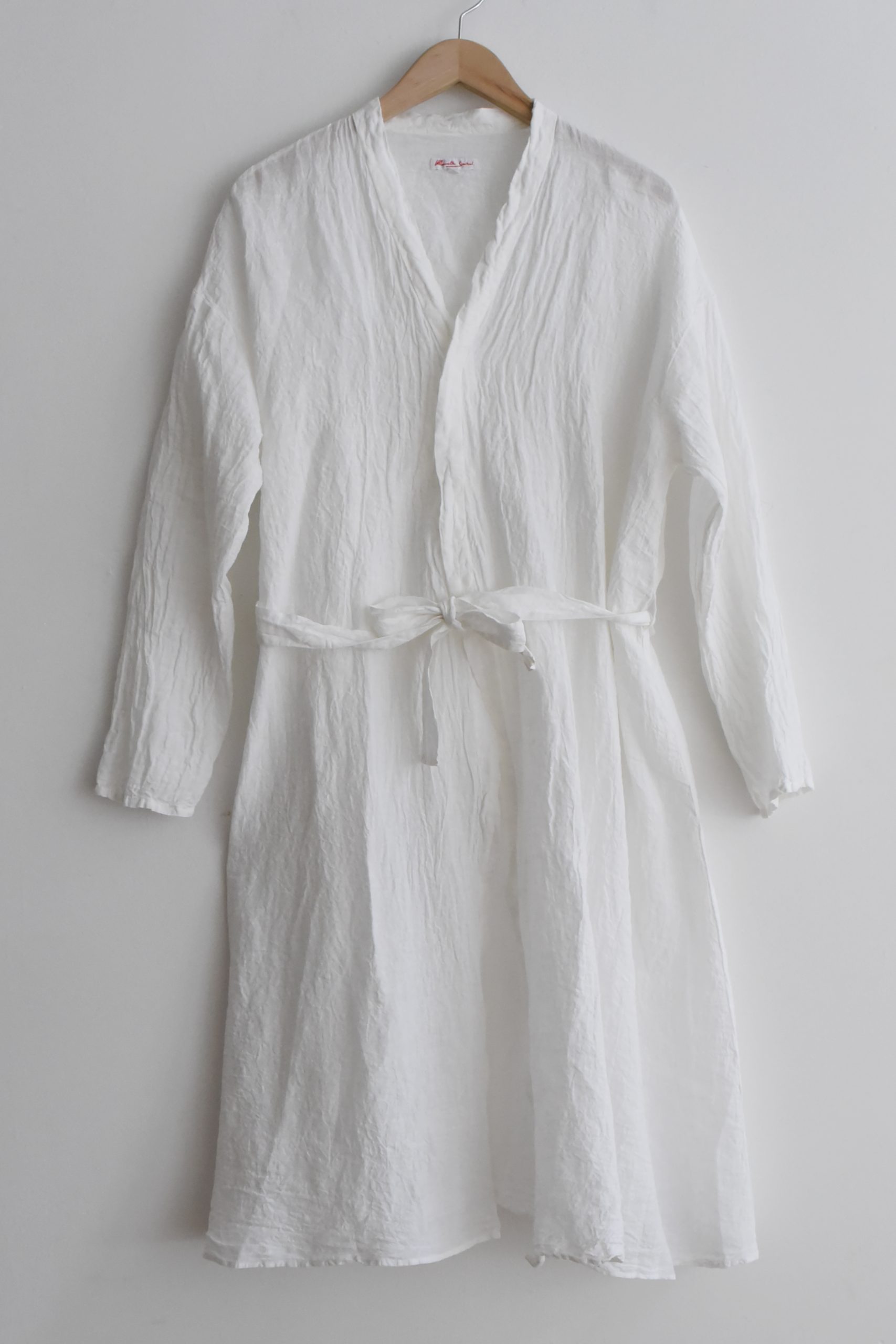 Manuelle Guibal, 6438 Robe - White