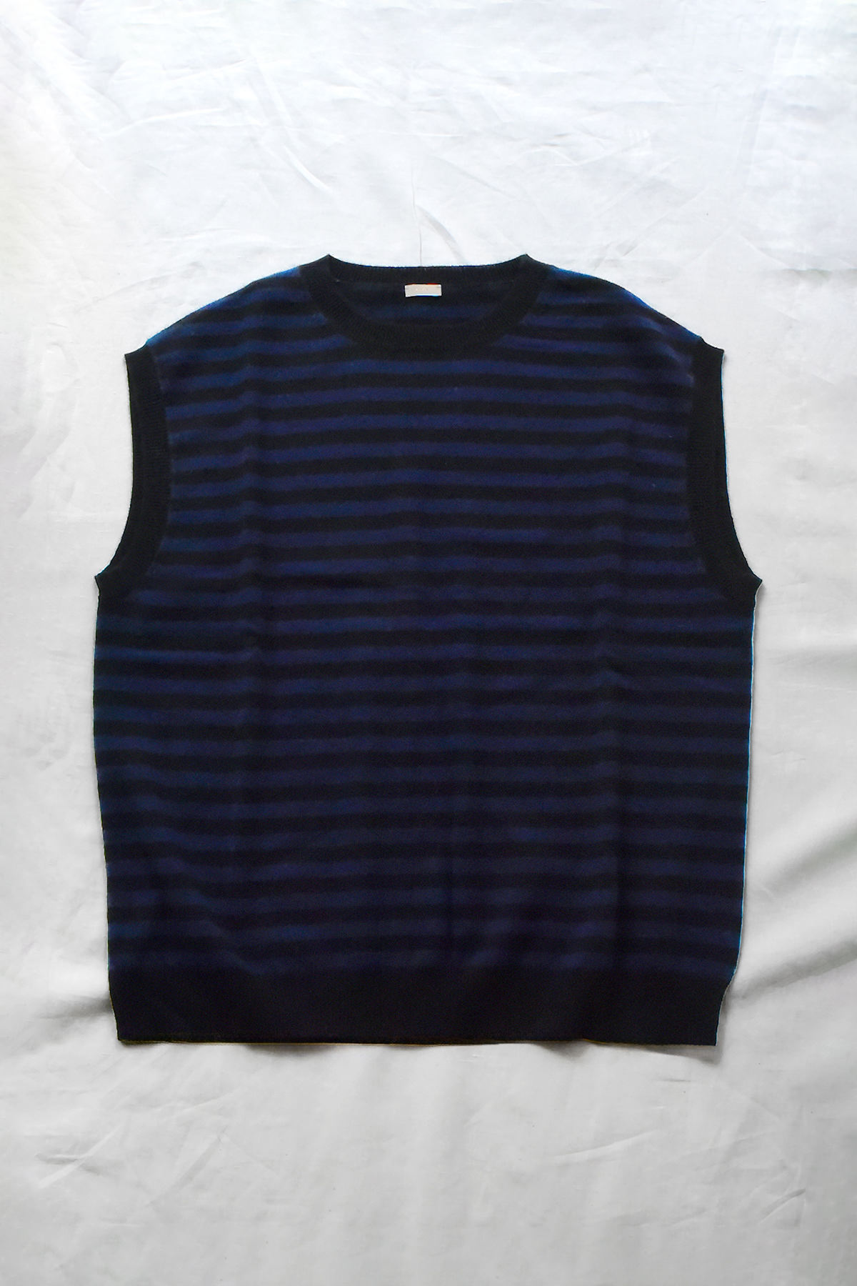 MAKIE, Cashmere Vest - Navy x Black Stripe