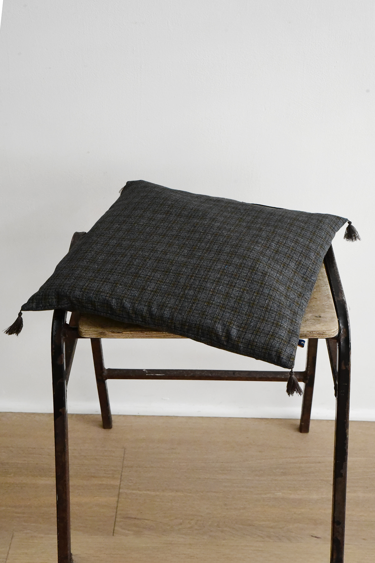 MAKIE 16 x 16 inch square cushion with corner tassels