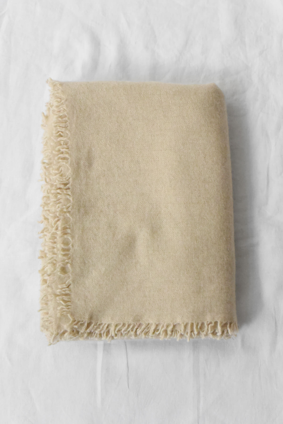 Oversized felted cashmere scarf 100 x 200 cm with soft brushed texture and frayed edges in neutral tones