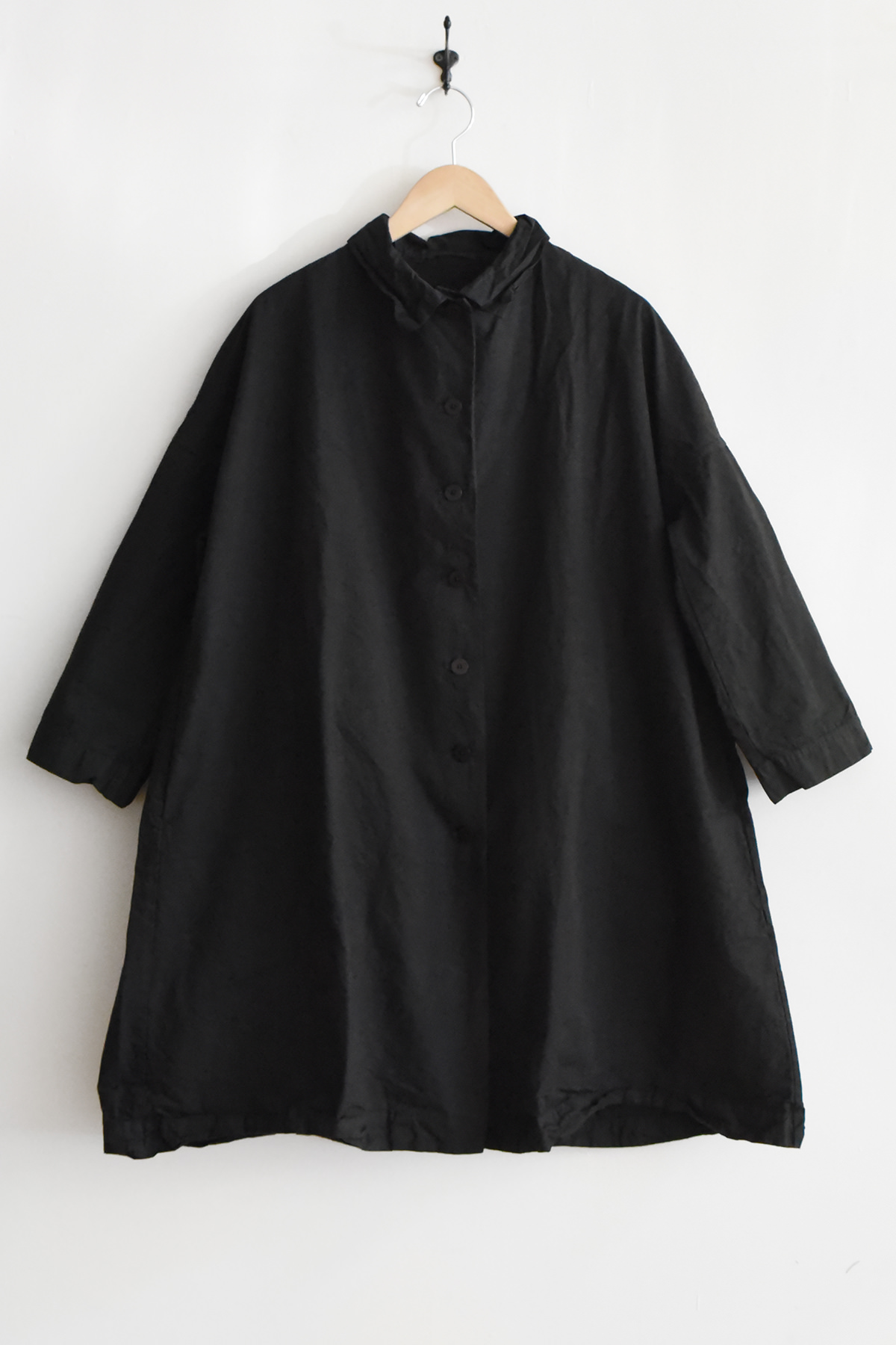 Album di Famiglia cotton easy coat A-line relaxed fit made in Italy black minimalist coat