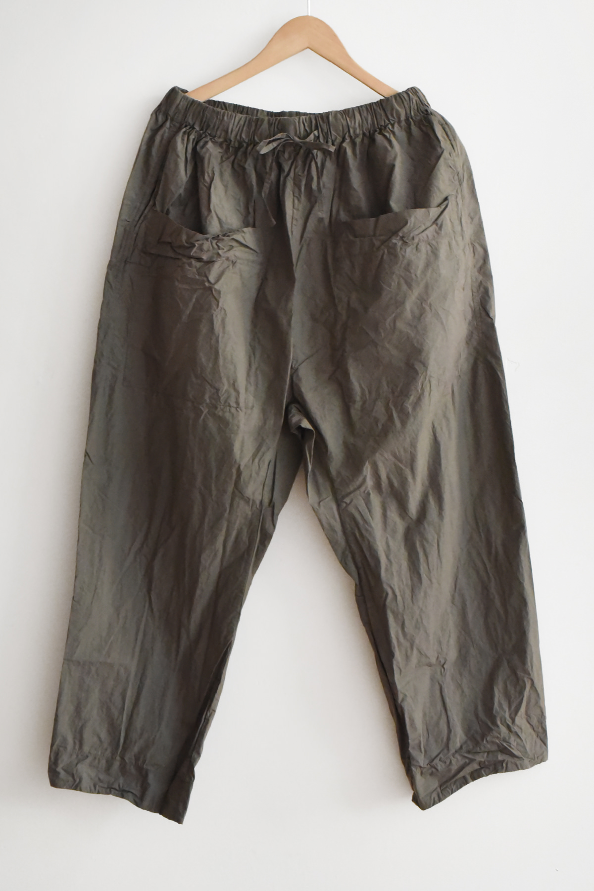 Album di Famiglia cotton easy pants mauve utility pockets relaxed fit made in Italy minimalist pants