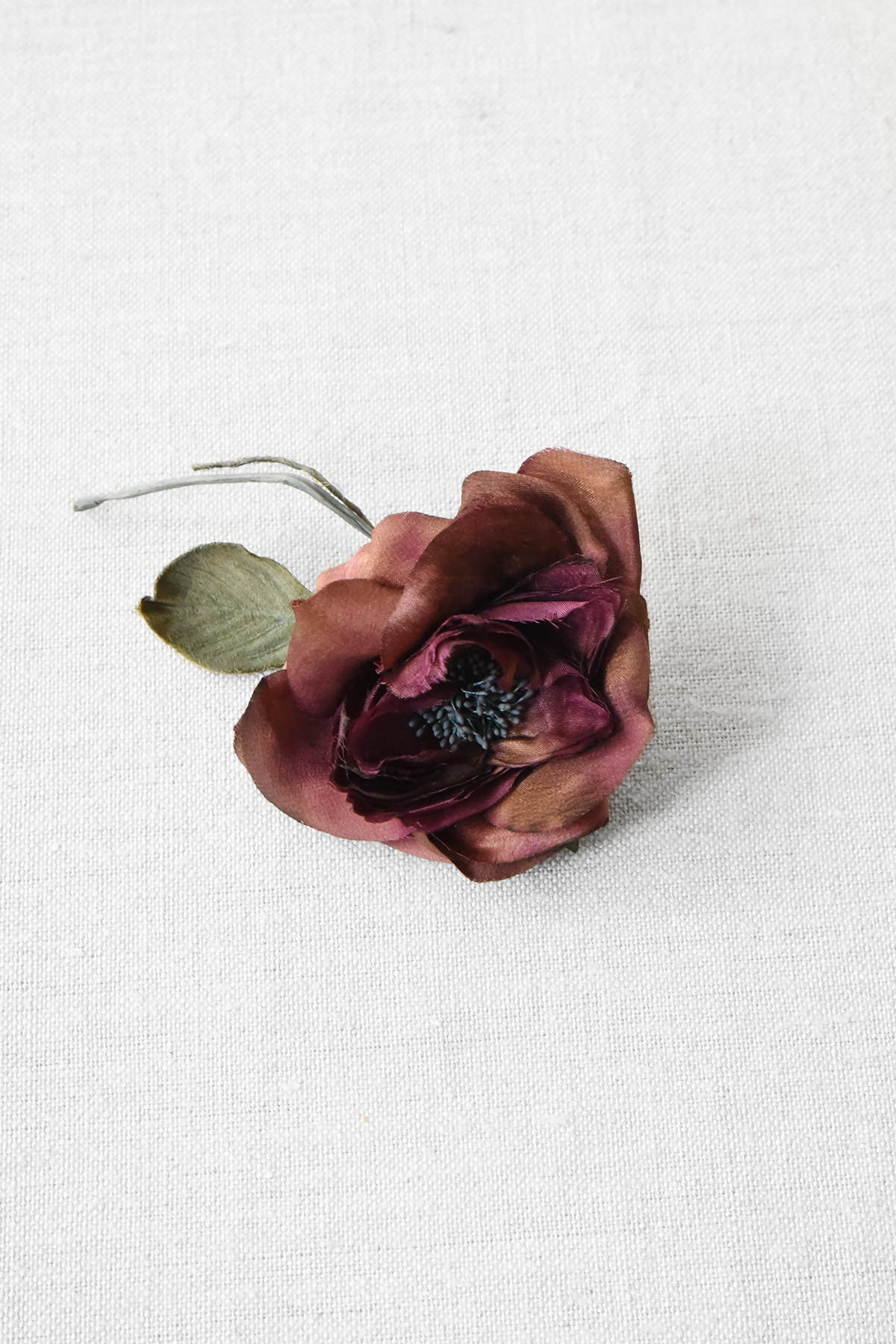 brown and purple fabric flower brooch approximately 2-3 inches