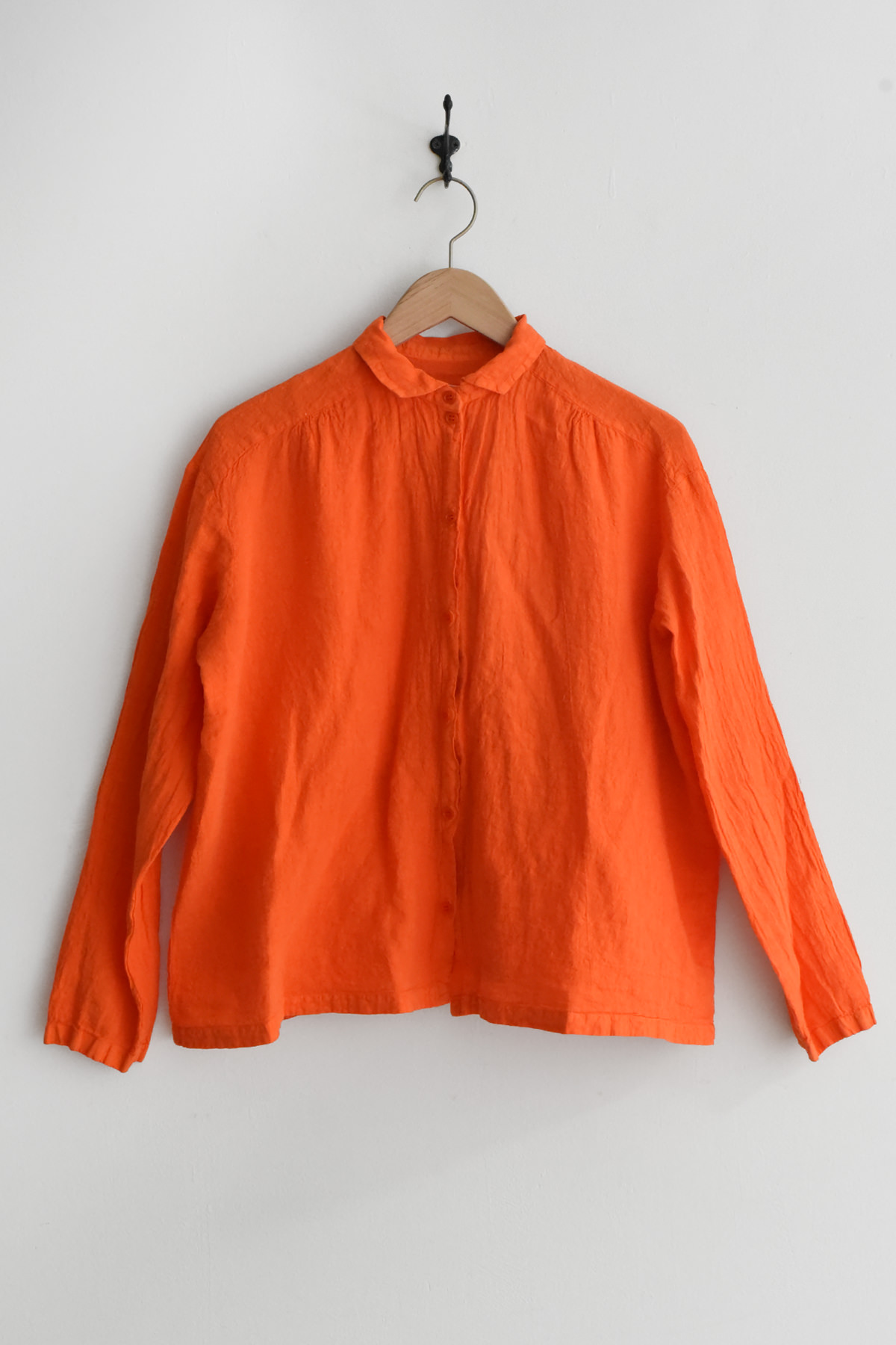 linen short collar button shirt made in France lightweight long sleeve front view