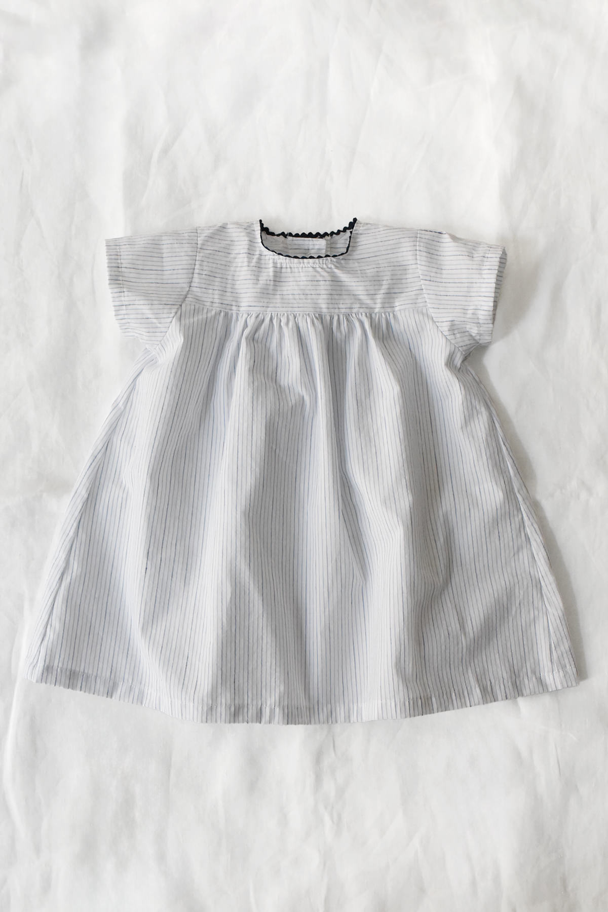 Kids cotton dress with gathered yoke and back buttons