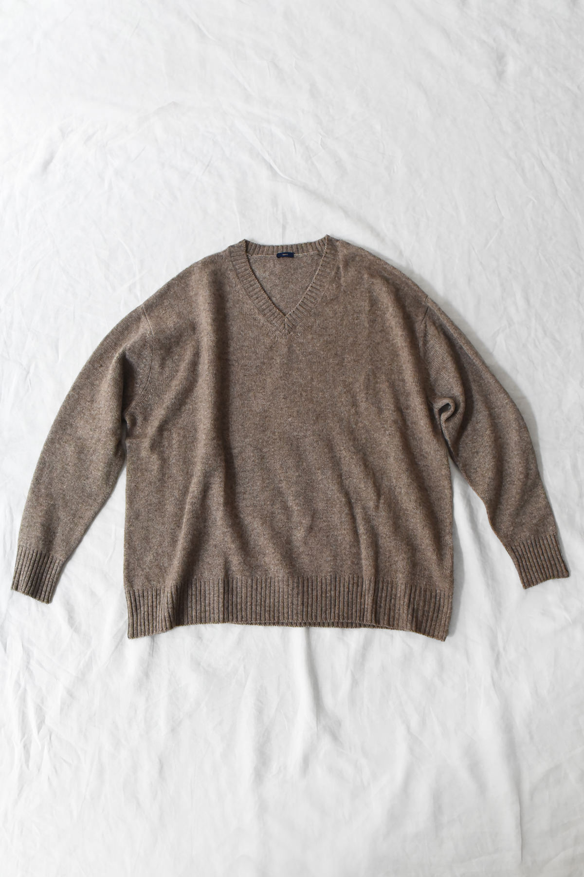 100% yak wool V-neck sweater with elbow patches in brown