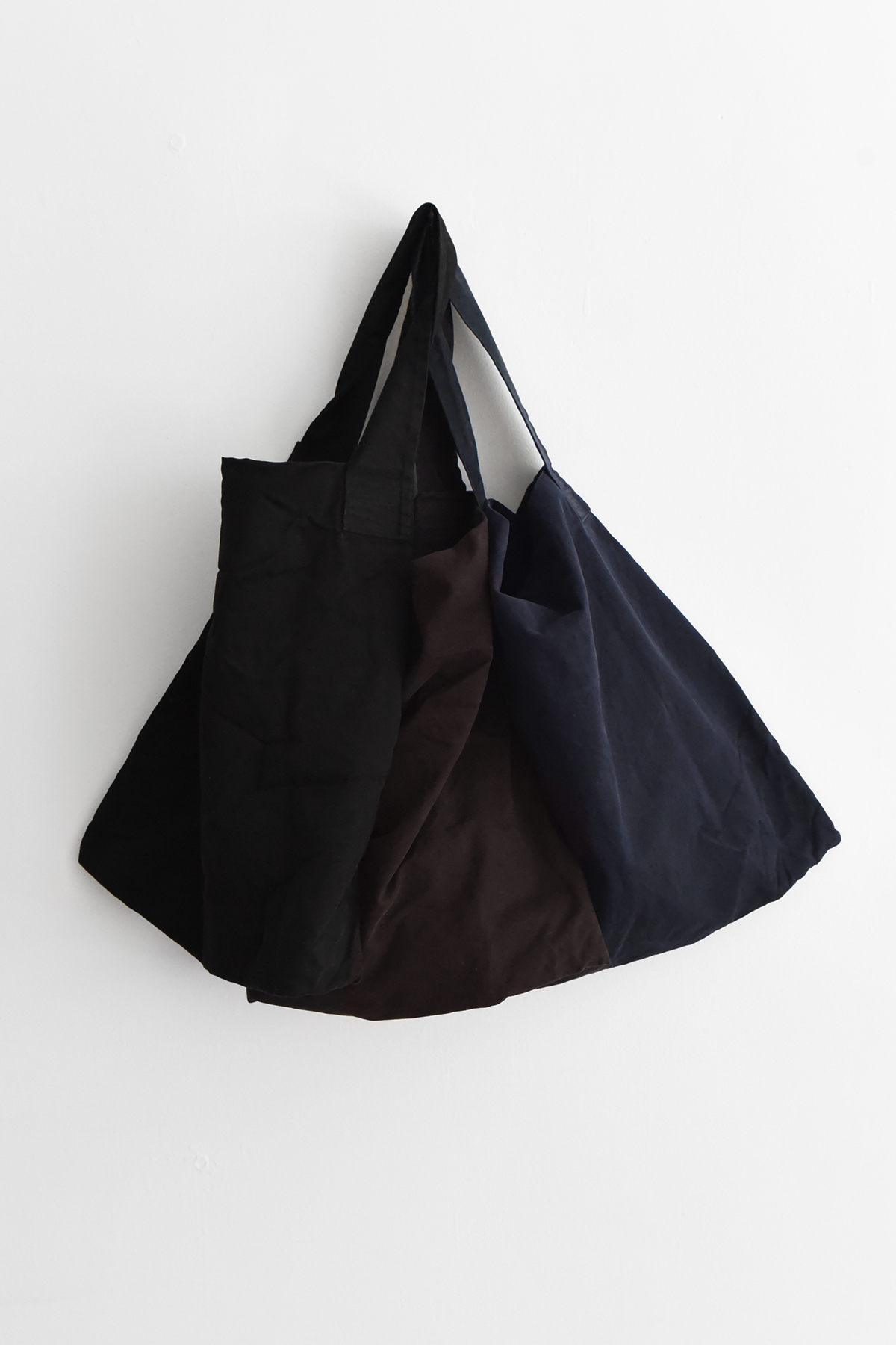 Album di Famiglia 9297 Bag WWC TC in Black, Navy, and Brown